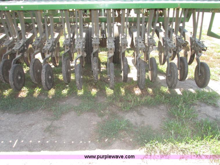 image for item F7493 1999 Great Plains Solid Stand 1500 grain drill