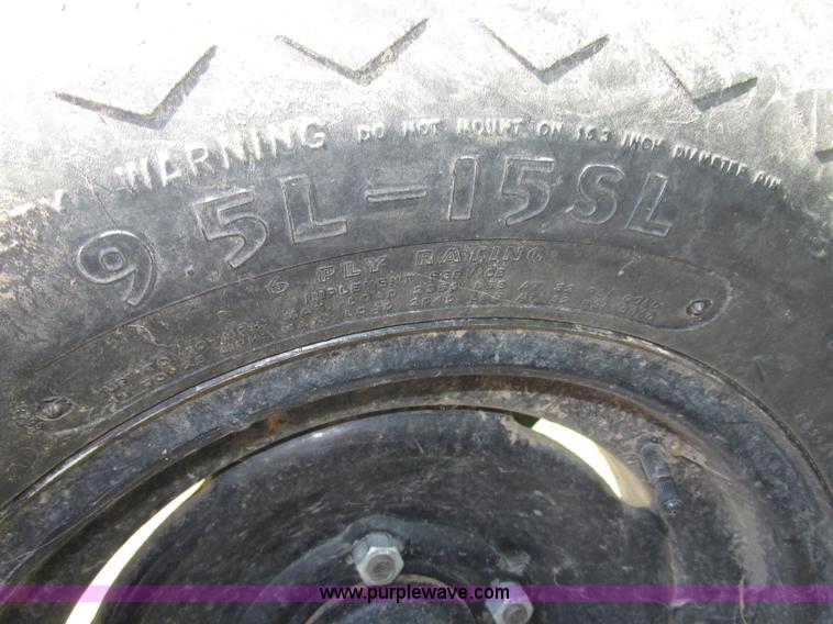 image for item F7493 1999 Great Plains Solid Stand 1500 grain drill