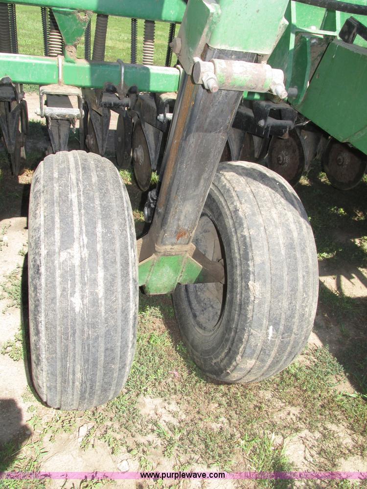 image for item F7493 1999 Great Plains Solid Stand 1500 grain drill