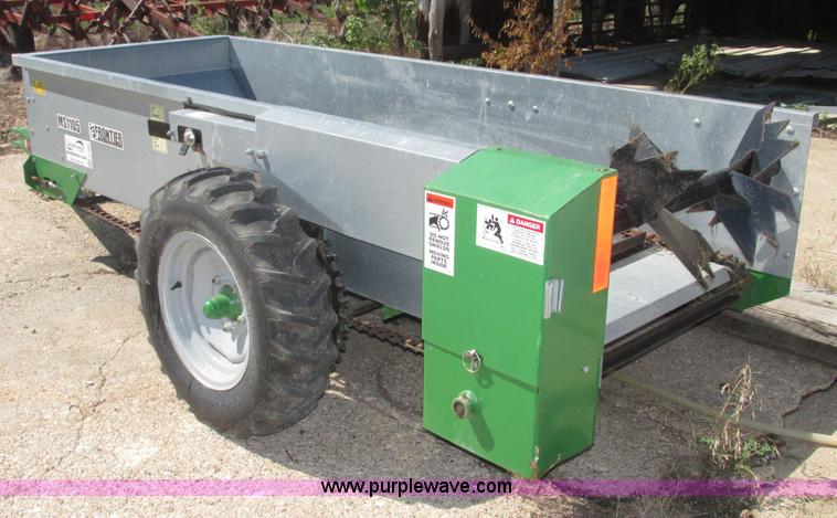 image for item F7496 2013 Frontier MS1105 manure spreader