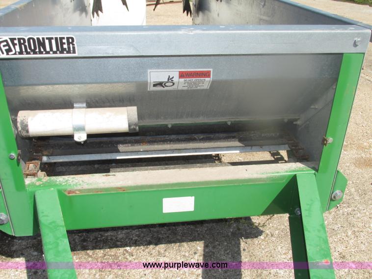 image for item F7496 2013 Frontier MS1105 manure spreader