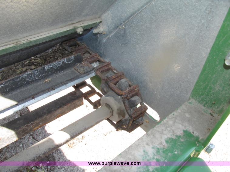 image for item F7496 2013 Frontier MS1105 manure spreader