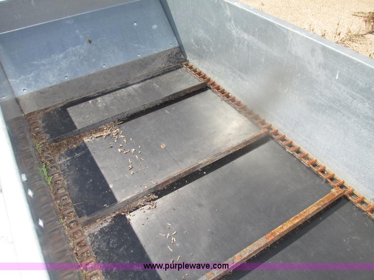 image for item F7496 2013 Frontier MS1105 manure spreader