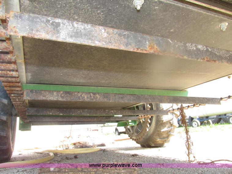 image for item F7496 2013 Frontier MS1105 manure spreader
