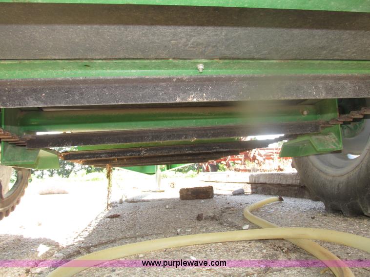 image for item F7496 2013 Frontier MS1105 manure spreader