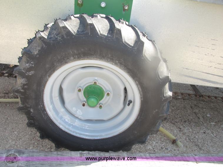 image for item F7496 2013 Frontier MS1105 manure spreader