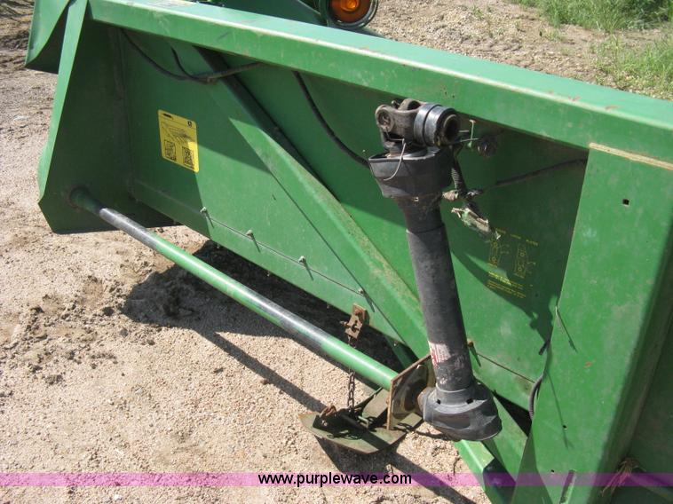image for item H5267 John Deere 853A row head