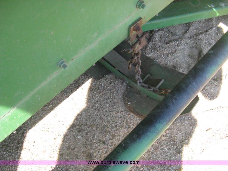image for item H5267 John Deere 853A row head