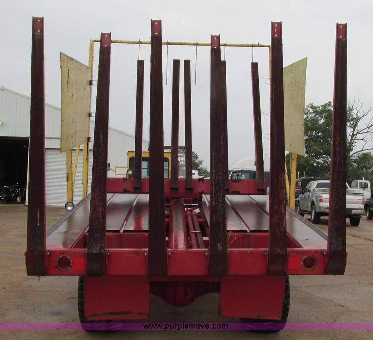 image for item I3248 New Holland 1049 Stackcruiser self-propelled bale wagon