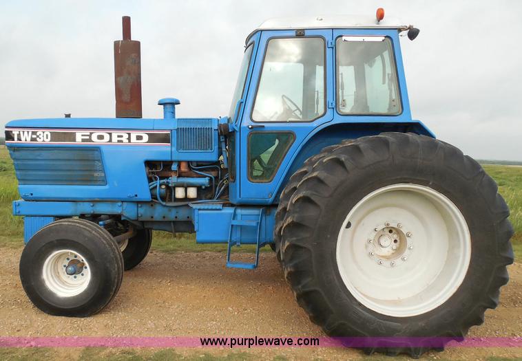 image for item I3407 Ford TW30 tractor