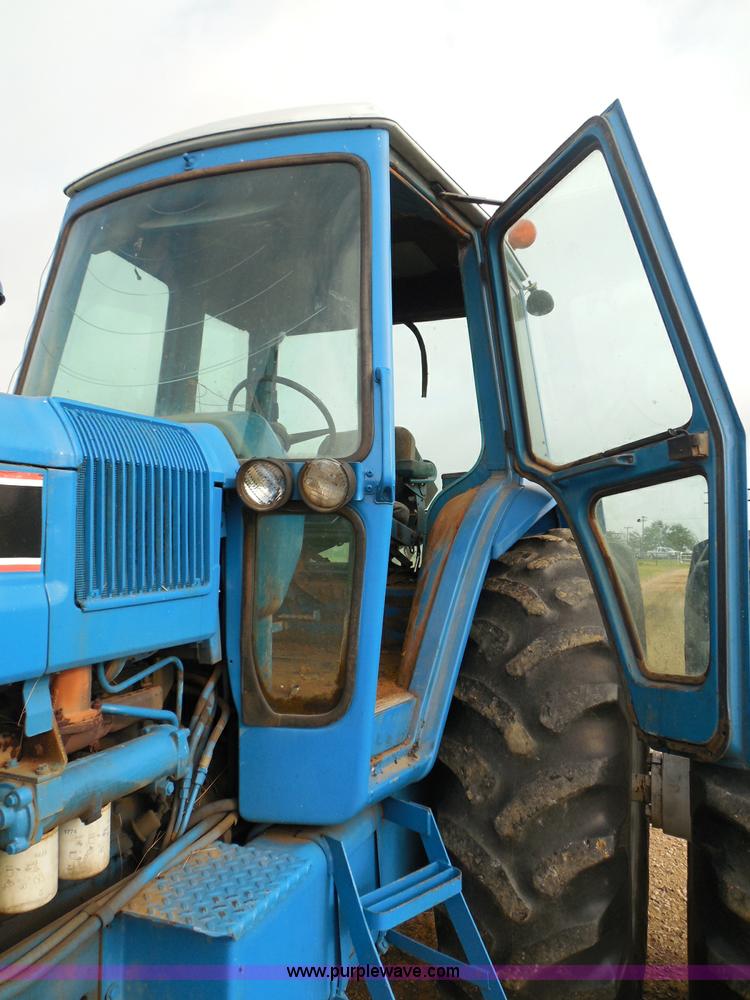 image for item I3407 Ford TW30 tractor