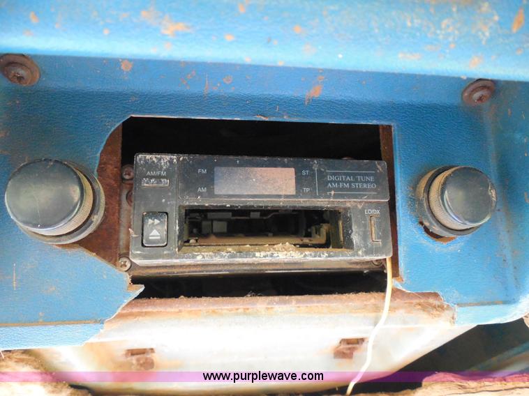 image for item I3407 Ford TW30 tractor