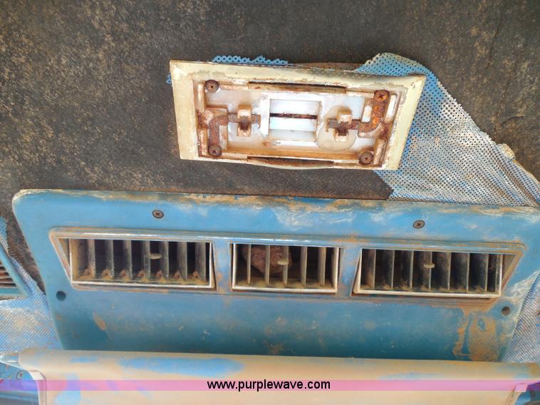 image for item I3407 Ford TW30 tractor