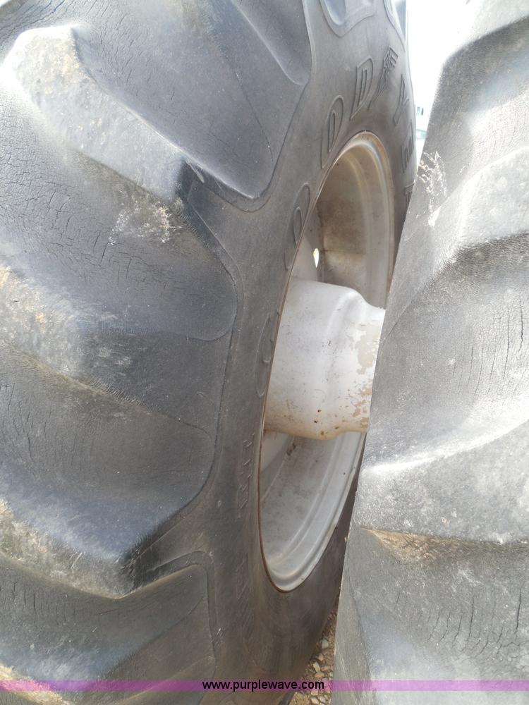 image for item I3407 Ford TW30 tractor