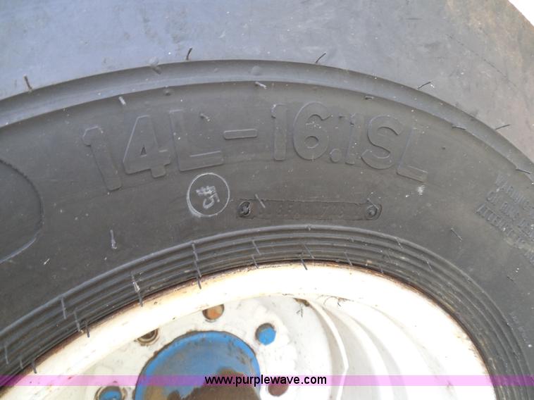 image for item I3407 Ford TW30 tractor