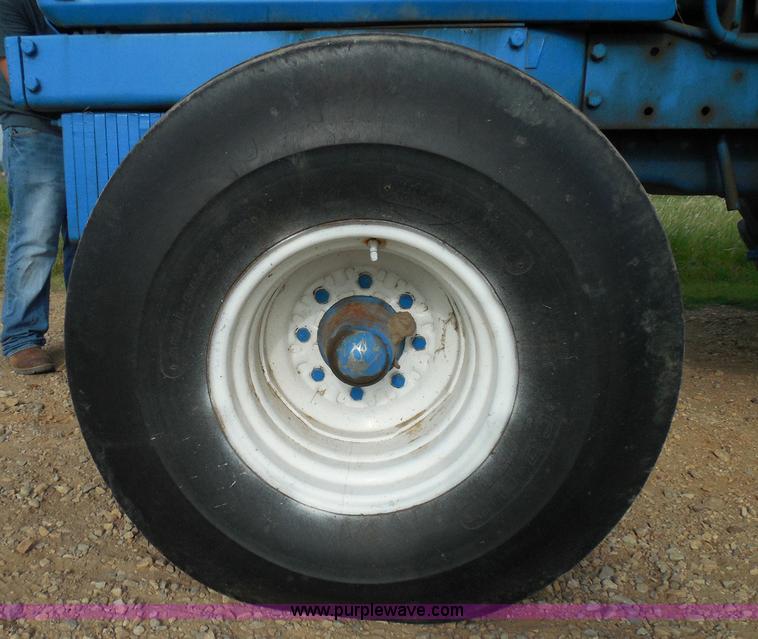 image for item I3407 Ford TW30 tractor