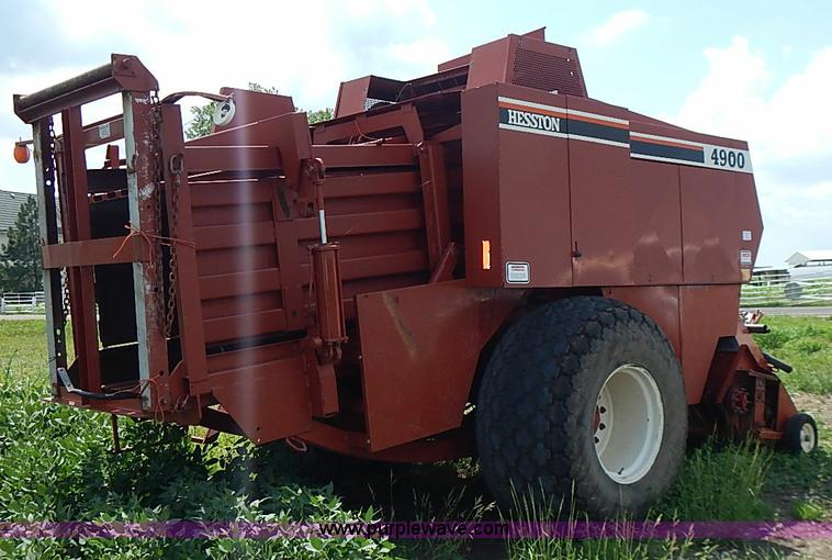 image for item I3514 1991 Hesston 4900 Fiatagri large square baler