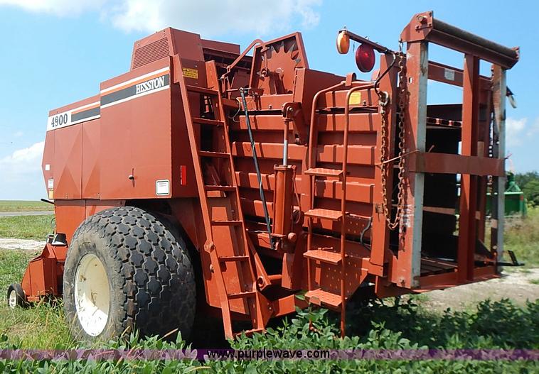 image for item I3514 1991 Hesston 4900 Fiatagri large square baler