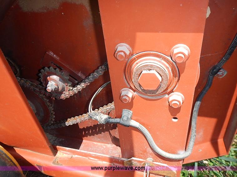 image for item I3514 1991 Hesston 4900 Fiatagri large square baler