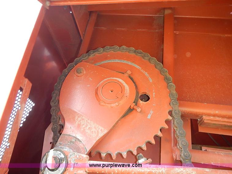 image for item I3514 1991 Hesston 4900 Fiatagri large square baler