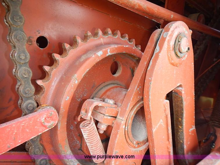 image for item I3514 1991 Hesston 4900 Fiatagri large square baler