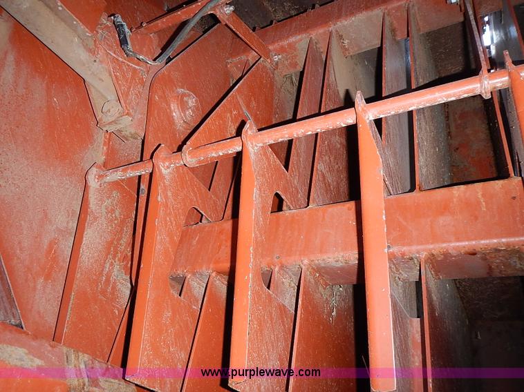 image for item I3514 1991 Hesston 4900 Fiatagri large square baler