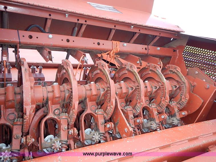 image for item I3514 1991 Hesston 4900 Fiatagri large square baler