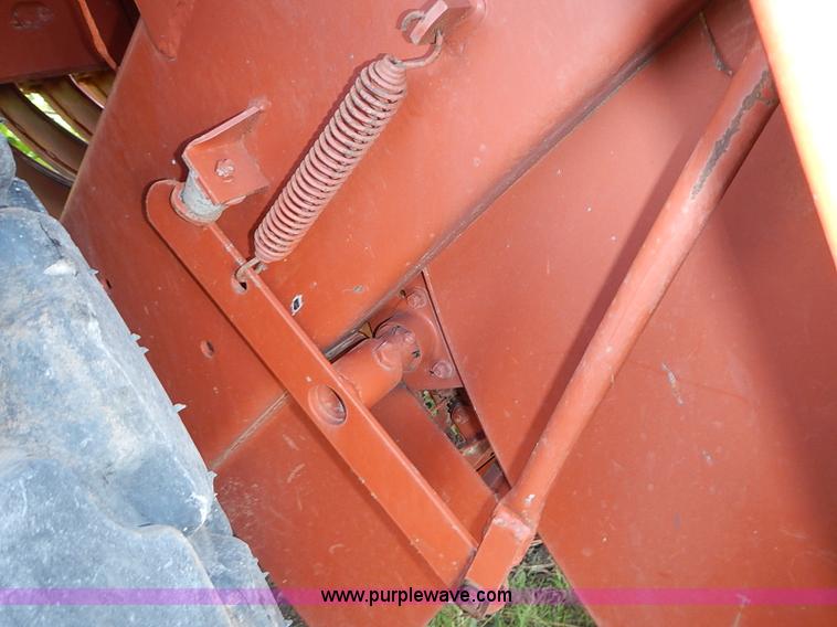 image for item I3514 1991 Hesston 4900 Fiatagri large square baler