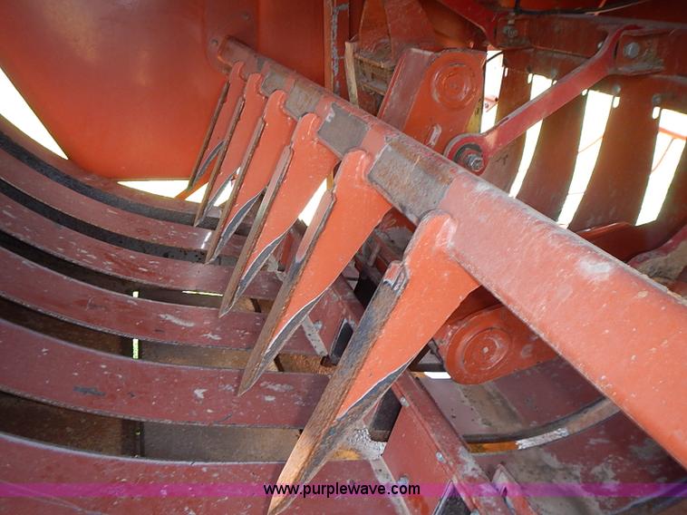 image for item I3514 1991 Hesston 4900 Fiatagri large square baler