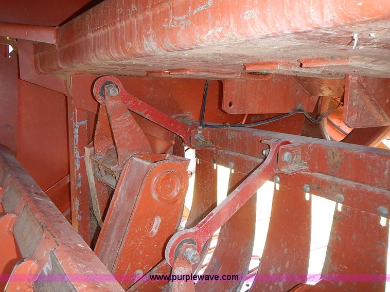 image for item I3514 1991 Hesston 4900 Fiatagri large square baler