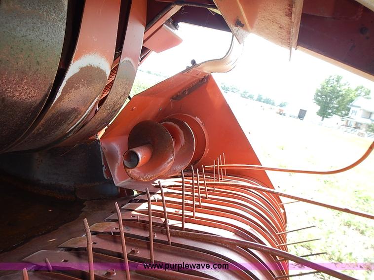 image for item I3514 1991 Hesston 4900 Fiatagri large square baler