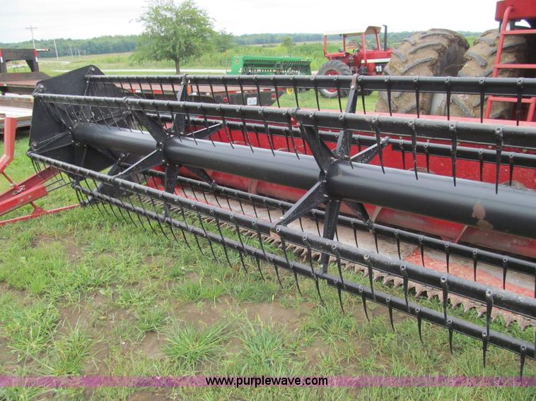 image for item I8981 2006 Case IH 1020 head