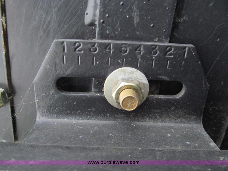 image for item I8981 2006 Case IH 1020 head