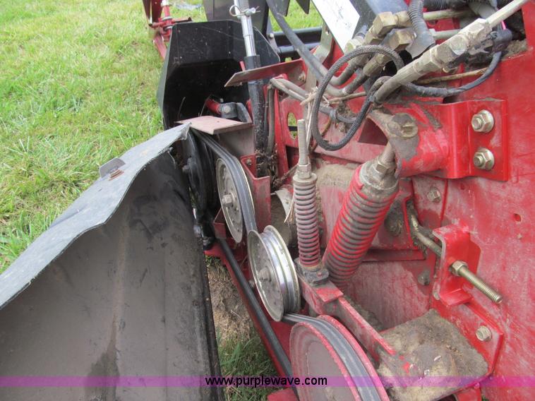 image for item I8981 2006 Case IH 1020 head