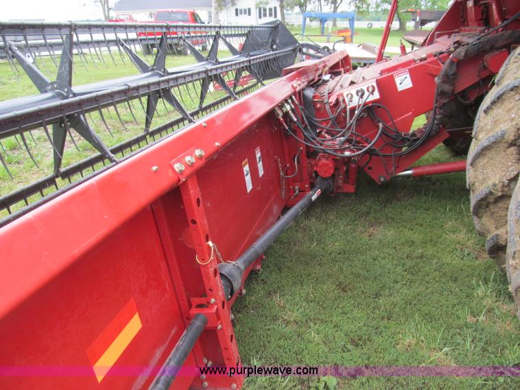 image for item I8981 2006 Case IH 1020 head