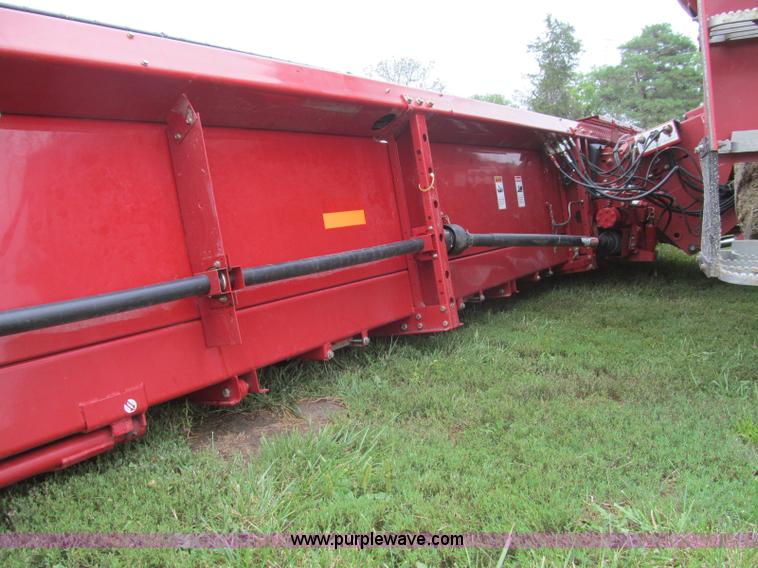 image for item I8981 2006 Case IH 1020 head