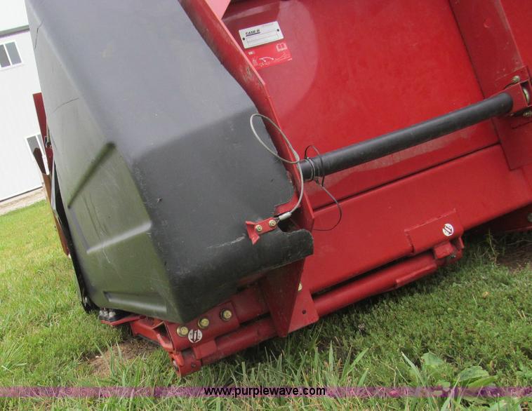 image for item I8981 2006 Case IH 1020 head