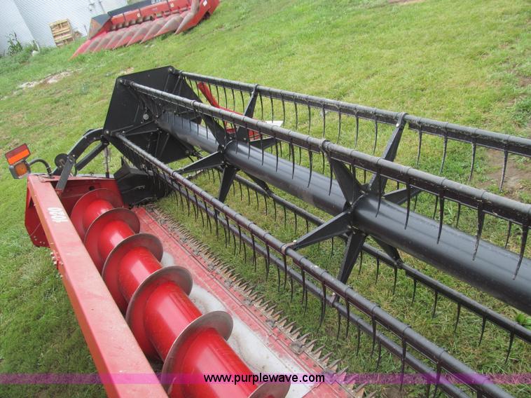 image for item I8981 2006 Case IH 1020 head