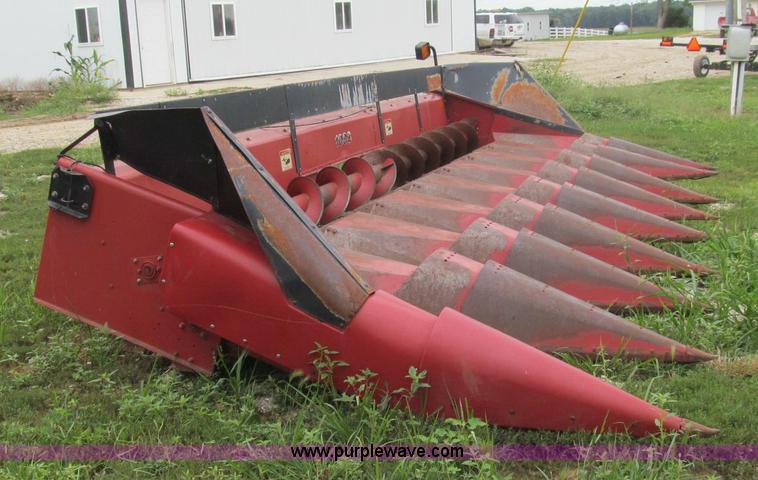image for item I8982 Case IH 1083 corn head