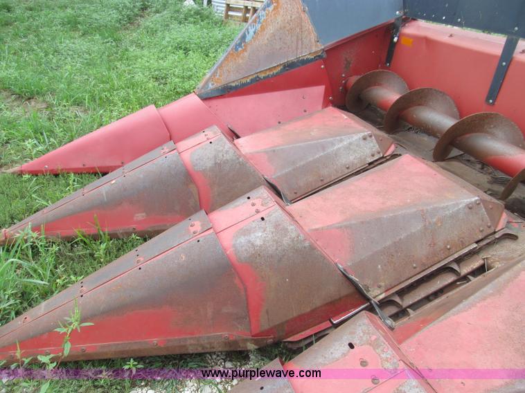 image for item I8982 Case IH 1083 corn head