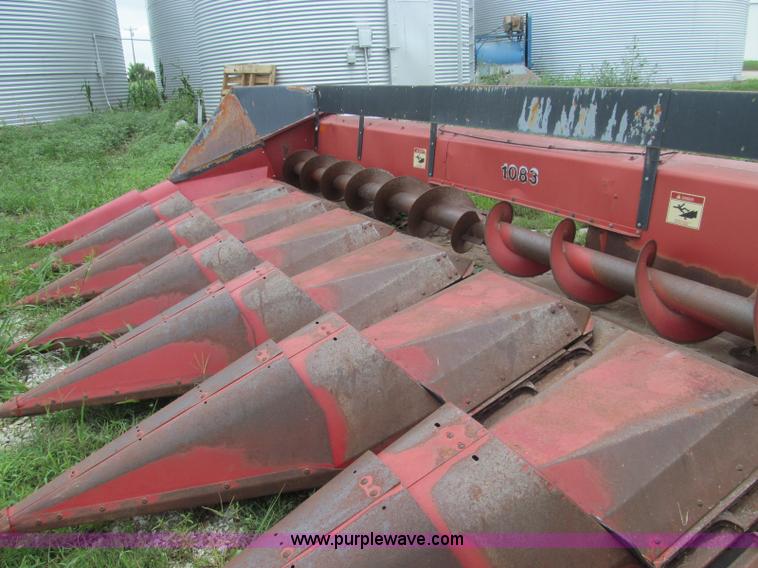 image for item I8982 Case IH 1083 corn head