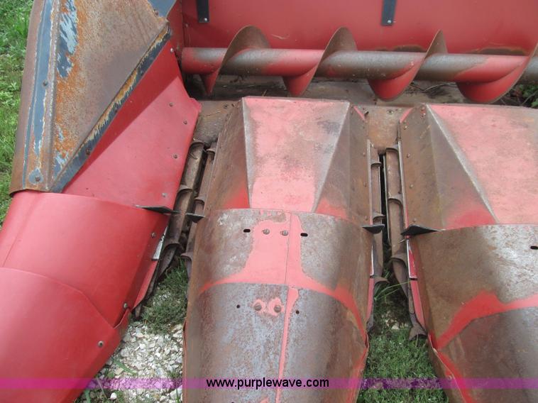 image for item I8982 Case IH 1083 corn head