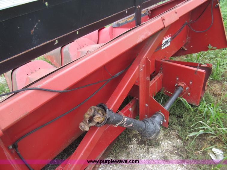 image for item I8982 Case IH 1083 corn head