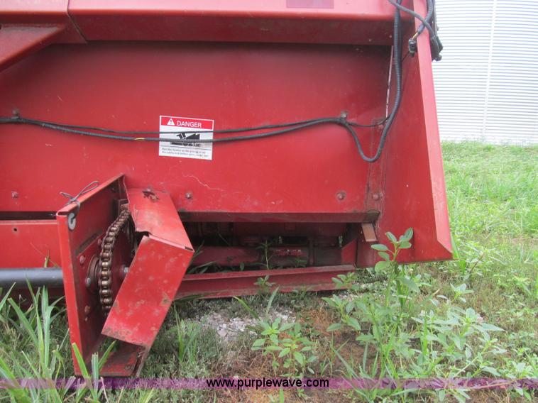 image for item I8982 Case IH 1083 corn head