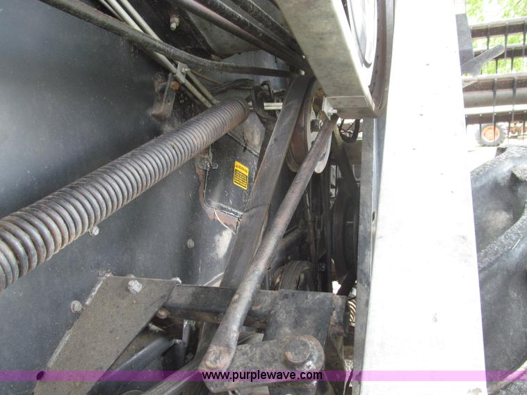 image for item I8986 1978 Allis-Chalmers Gleaner K2 combine