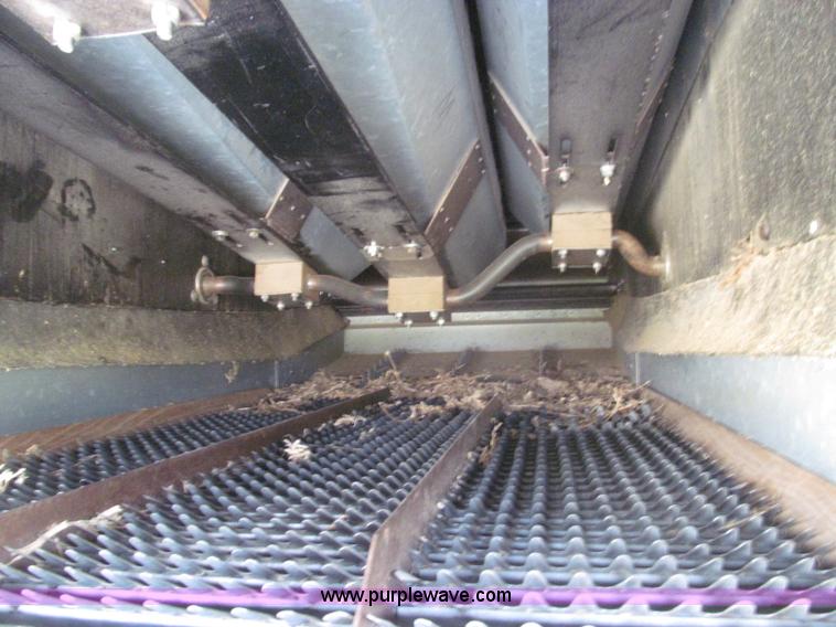 image for item I8986 1978 Allis-Chalmers Gleaner K2 combine