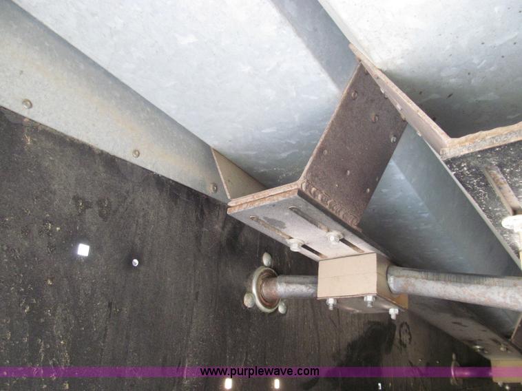 image for item I8986 1978 Allis-Chalmers Gleaner K2 combine