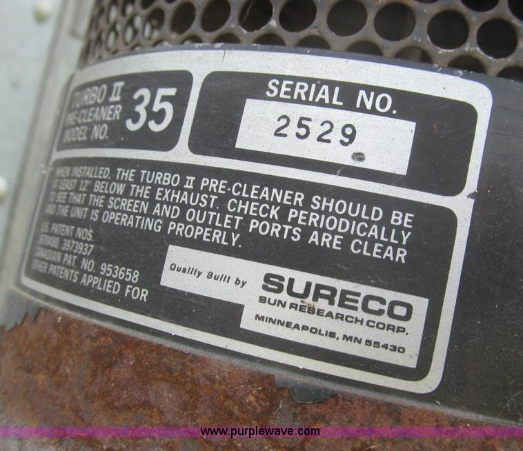 image for item I8986 1978 Allis-Chalmers Gleaner K2 combine