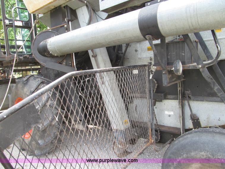 image for item I8986 1978 Allis-Chalmers Gleaner K2 combine