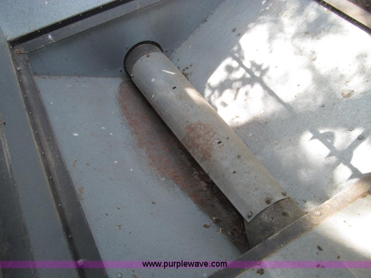 image for item I8986 1978 Allis-Chalmers Gleaner K2 combine